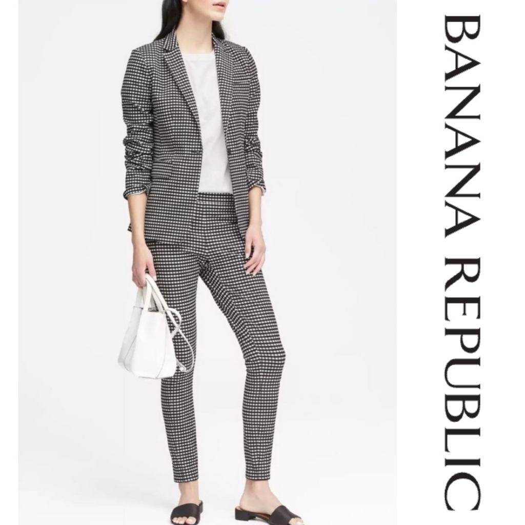 Banana Republic Black And White Pants Suit